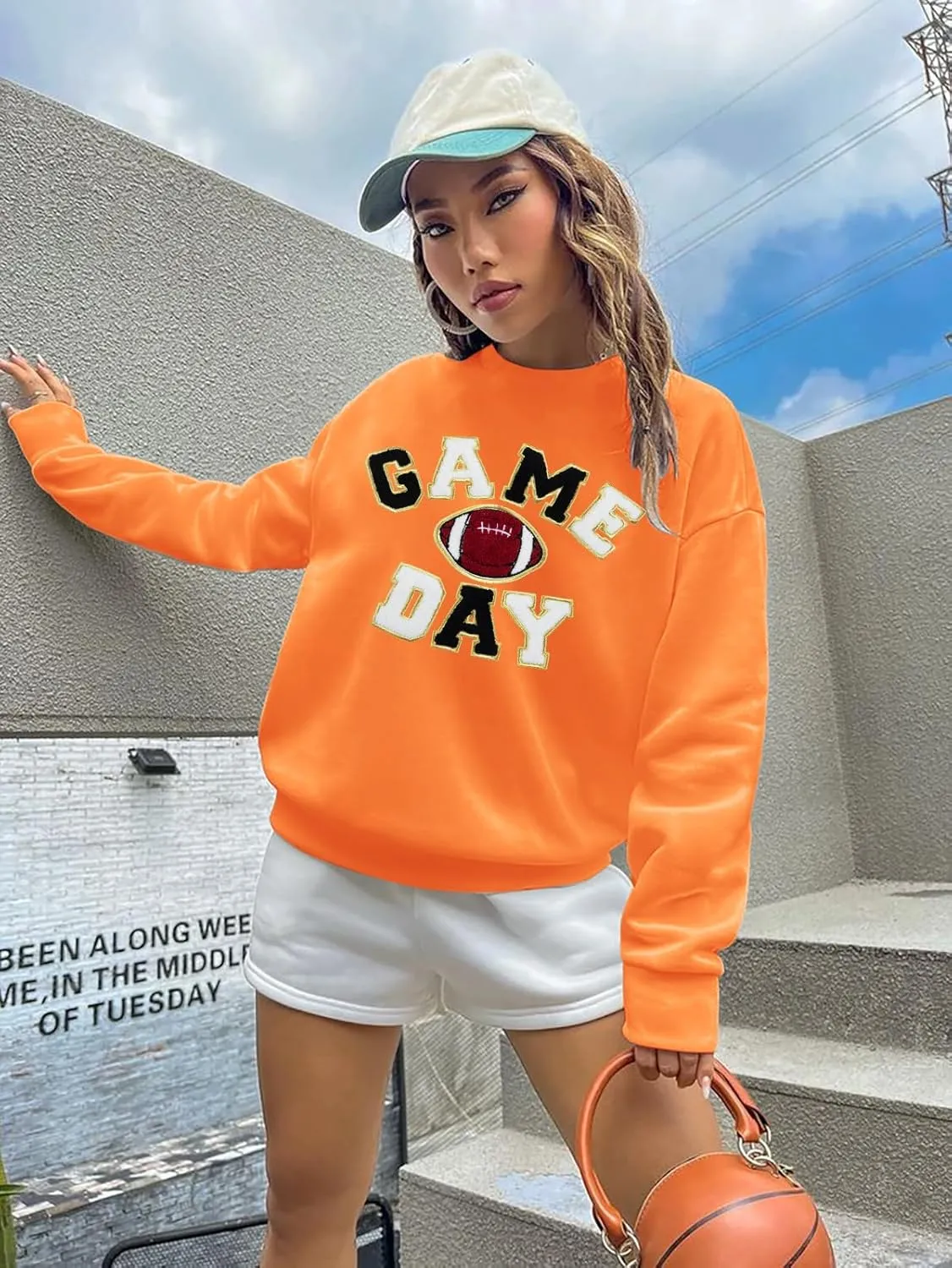 FLOYU Women Sunday Funday Sweatshirt Cute Football Graphic Pullover Game Day Weekend Tops Casual Football Season Shirt