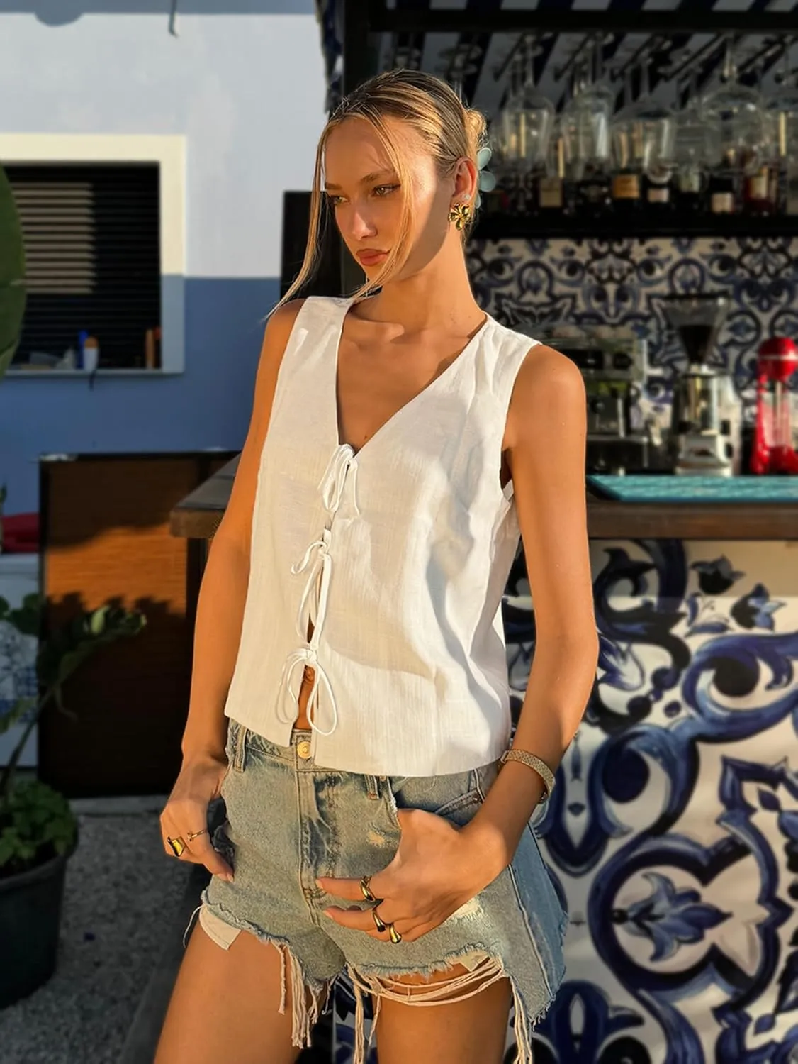 Verdusa Women's Old Money Clothes Bow Tie Front Vest Sleeveless V Neck Summer Cardigan Tank Tops