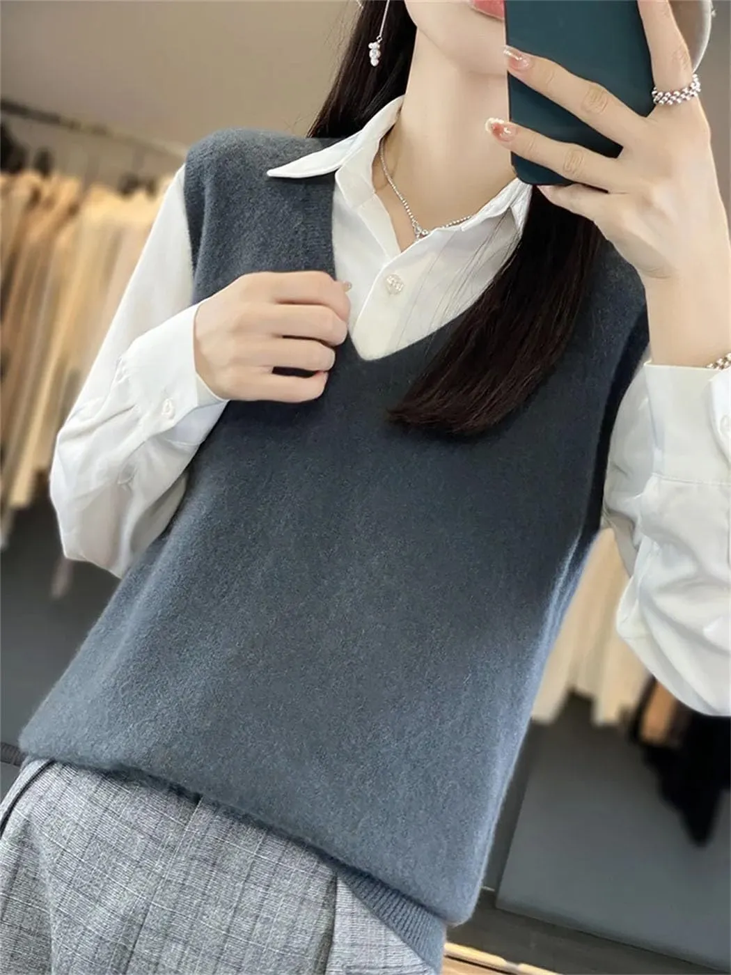 Women's Wool Undershirt V-Neck Solid Color Sleeveless Pullover Knit Sweater Fall Comfortable Soft Loose Tops
